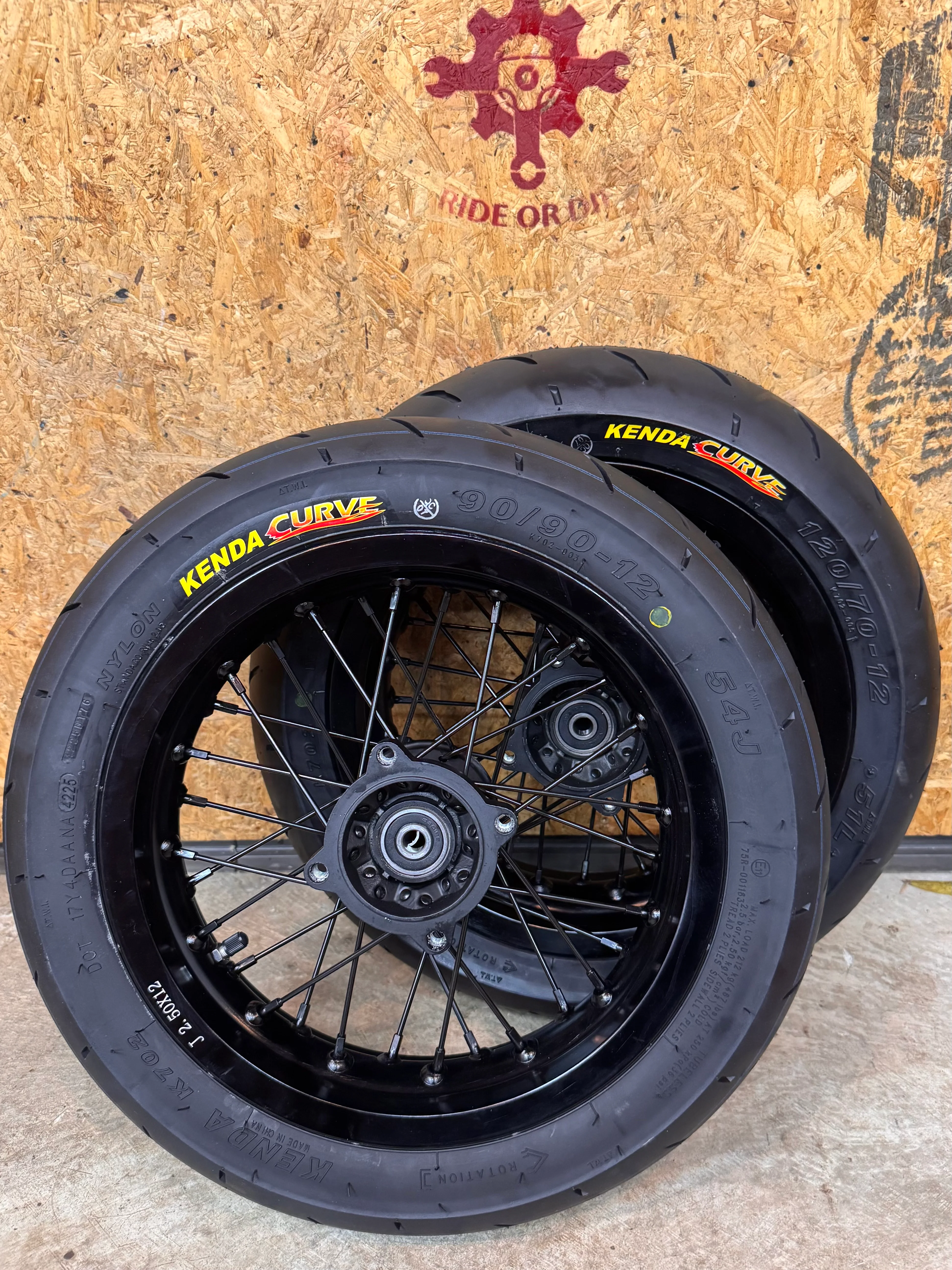 Razor MX or SX 12" Front Supermoto Wheel Kit - Image 3